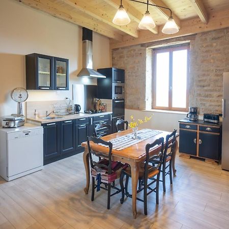 Appartement De Charme Dans Une Maison Isolee Presilly  المظهر الخارجي الصورة