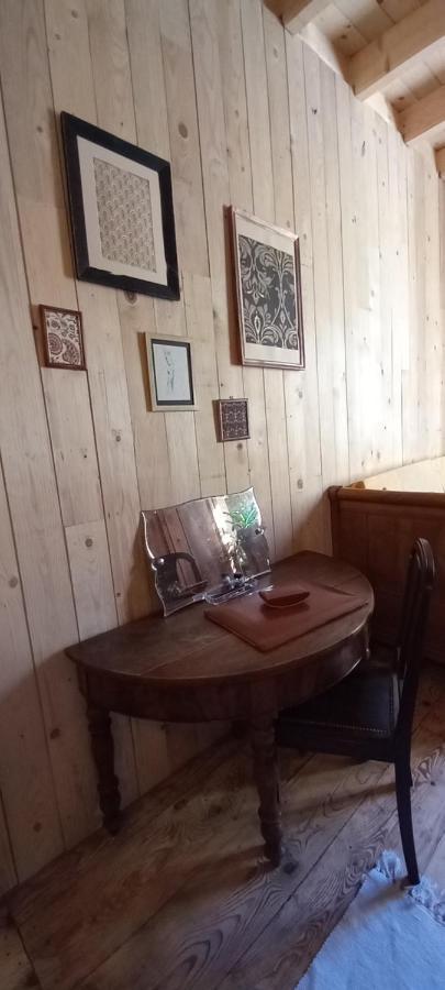 Appartement De Charme Dans Une Maison Isolee Presilly  المظهر الخارجي الصورة