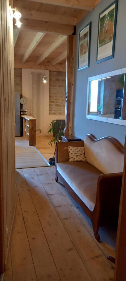 Appartement De Charme Dans Une Maison Isolee Presilly  المظهر الخارجي الصورة