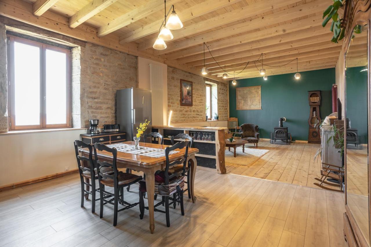 Appartement De Charme Dans Une Maison Isolee Presilly  المظهر الخارجي الصورة
